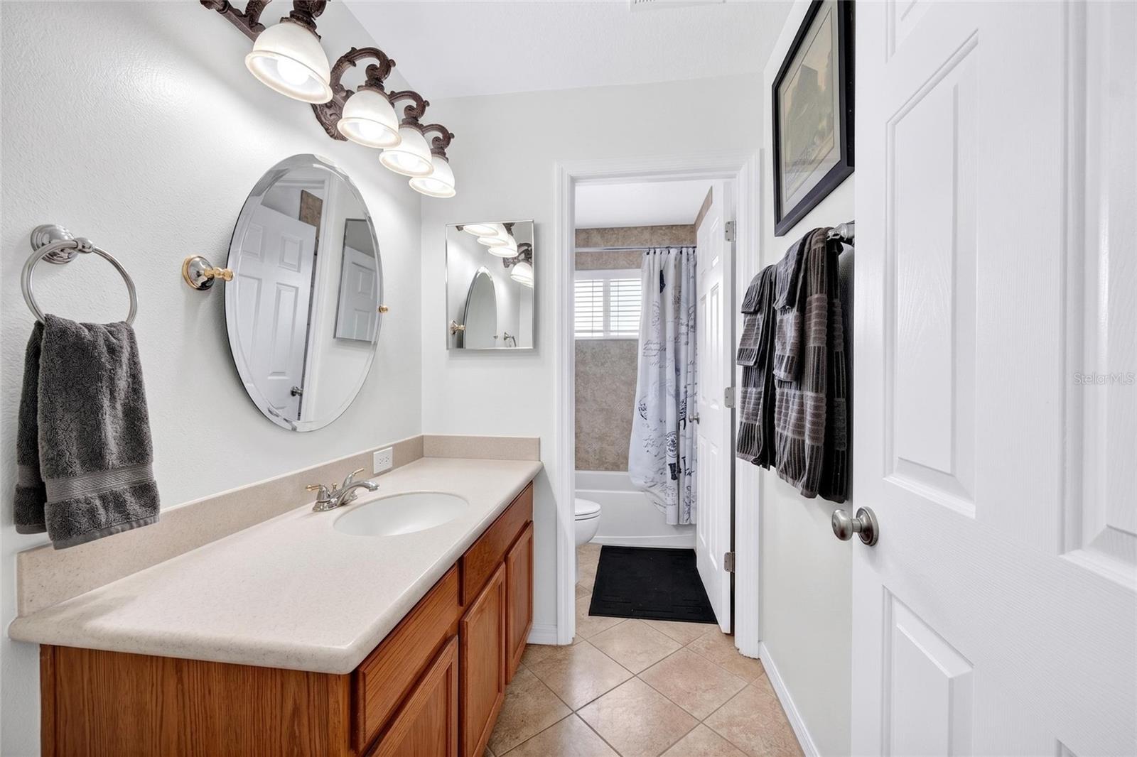 KINGSFIELD LAKES PH 2 - Residential