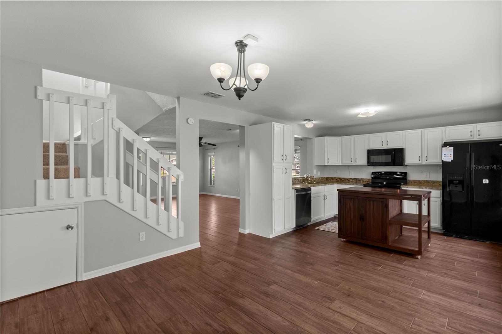 SUTTON RIDGE PH 3 UT 4 - Residential