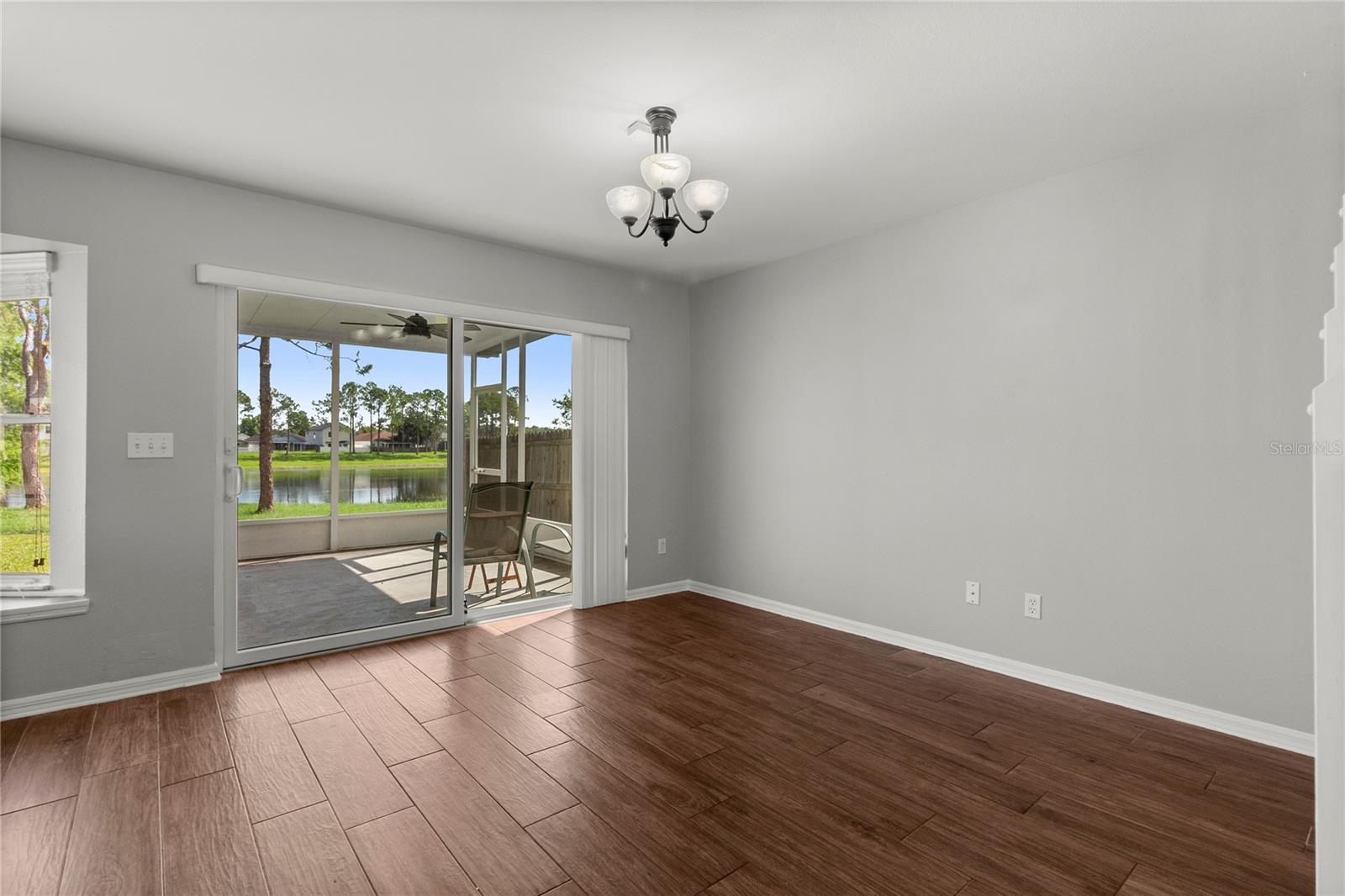 SUTTON RIDGE PH 3 UT 4 - Residential