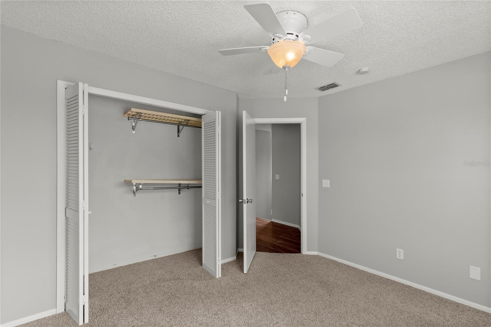 SUTTON RIDGE PH 3 UT 4 - Residential