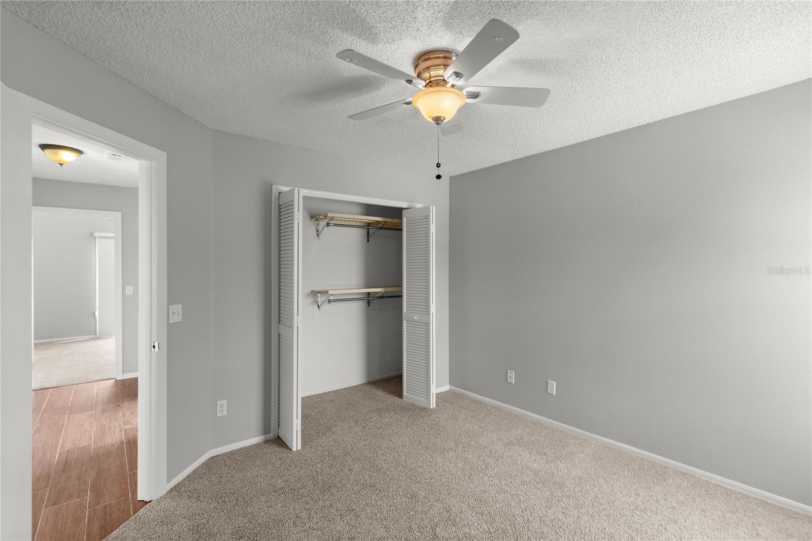 SUTTON RIDGE PH 3 UT 4 - Residential