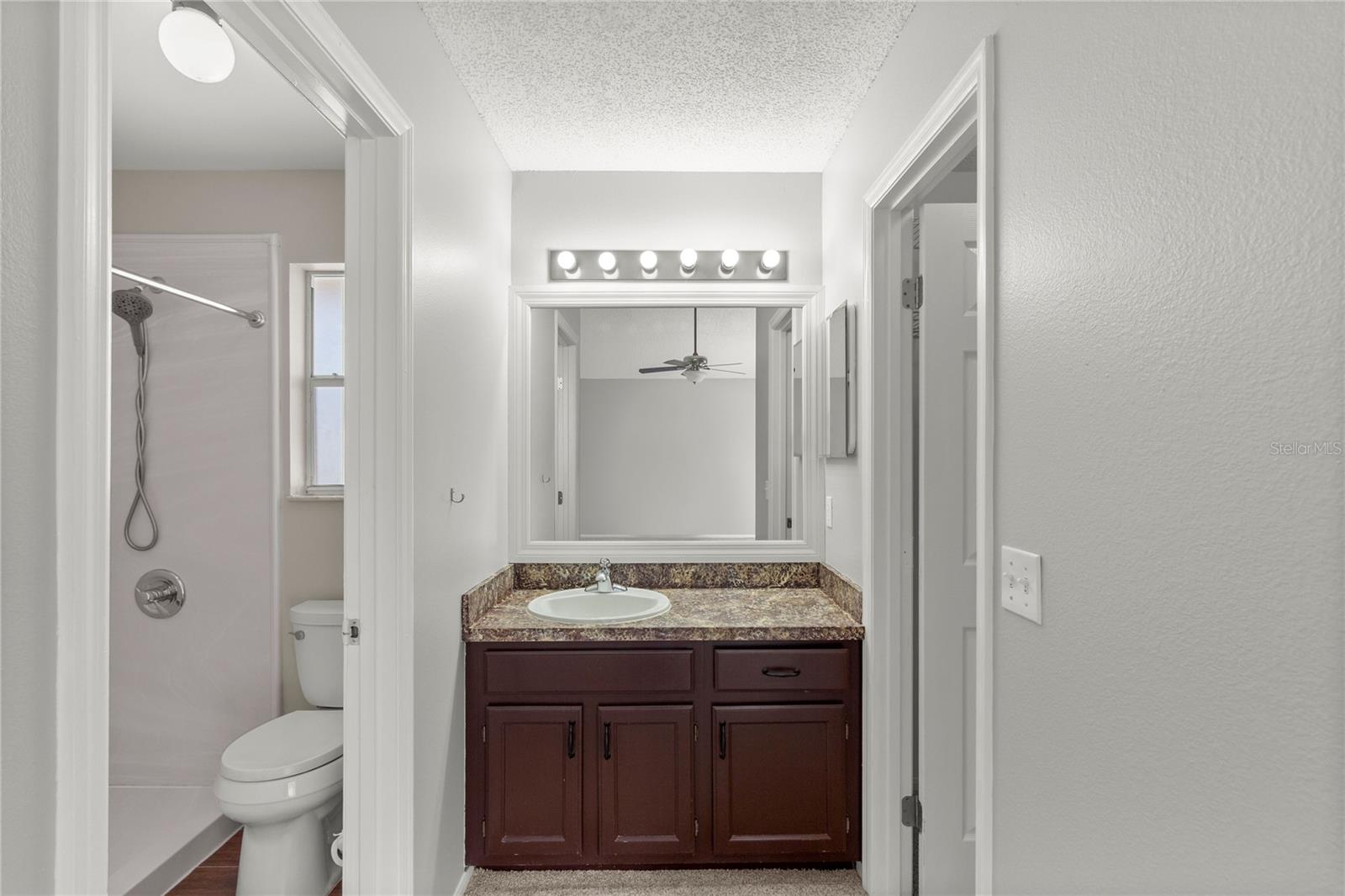 SUTTON RIDGE PH 3 UT 4 - Residential