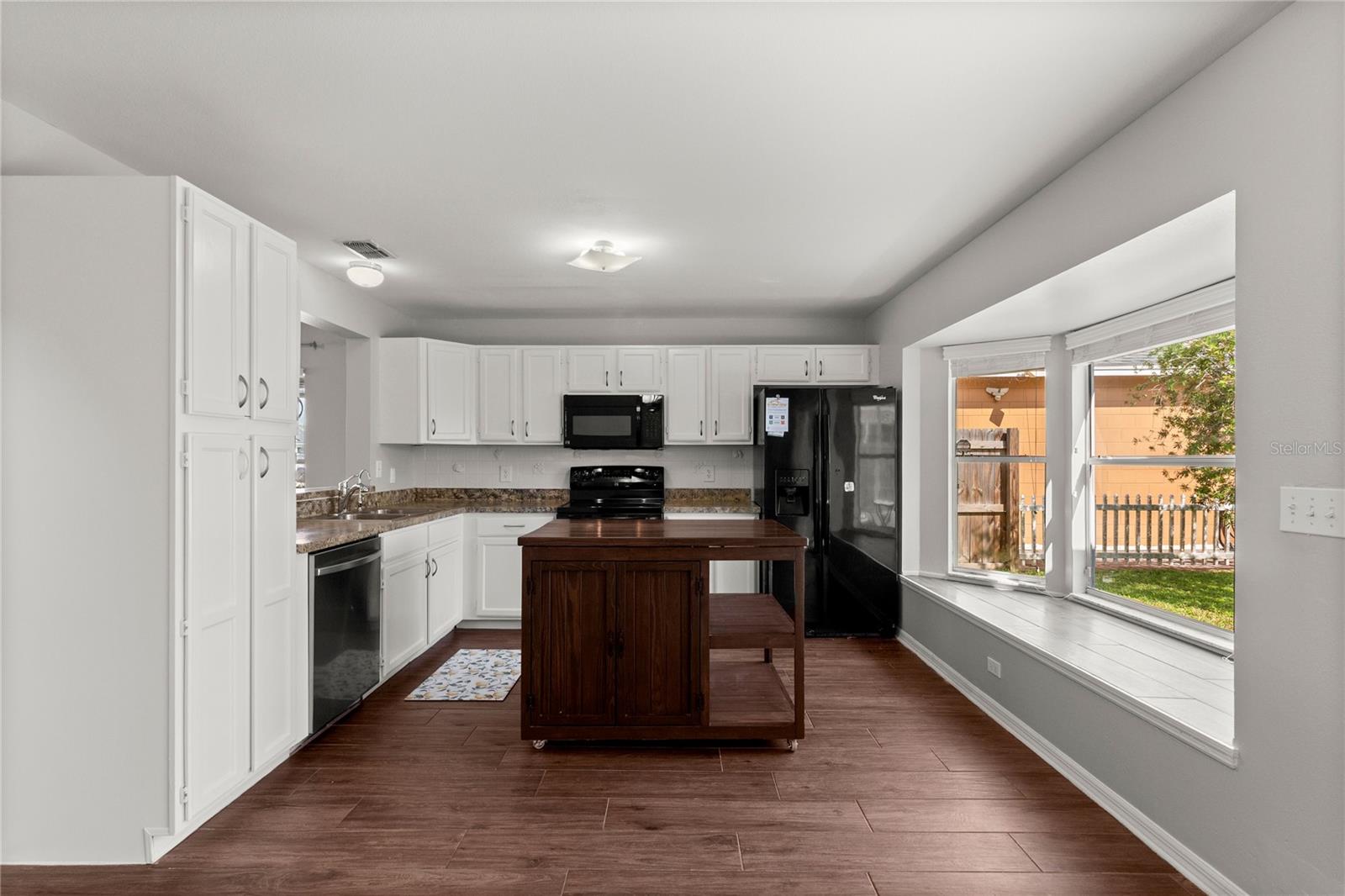 SUTTON RIDGE PH 3 UT 4 - Residential