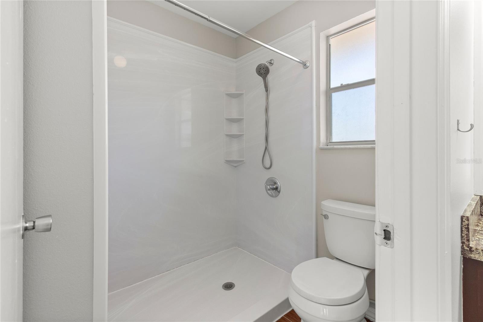 SUTTON RIDGE PH 3 UT 4 - Residential