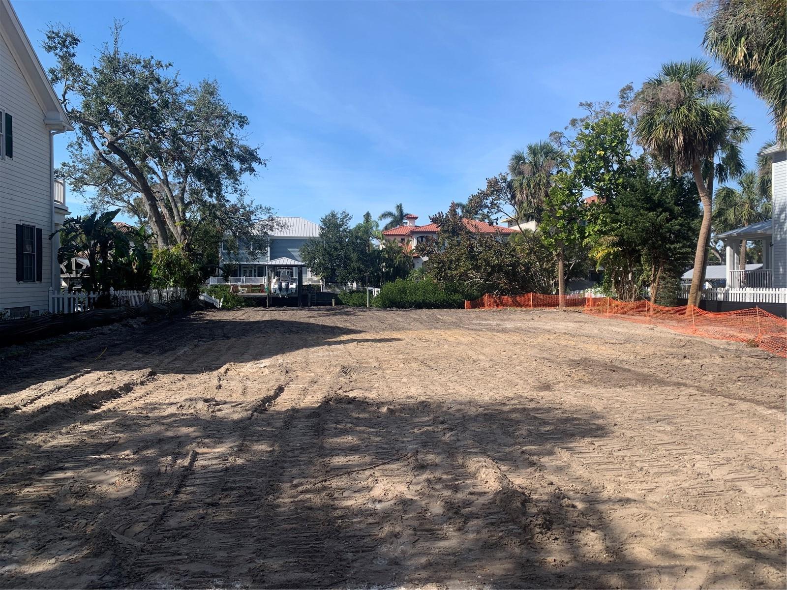 BAYSHORE ESTATES - Land