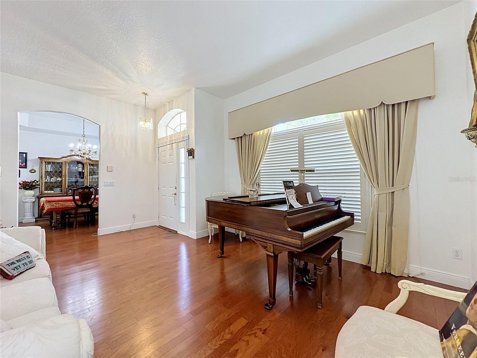 KINGS RIDGE - Residential