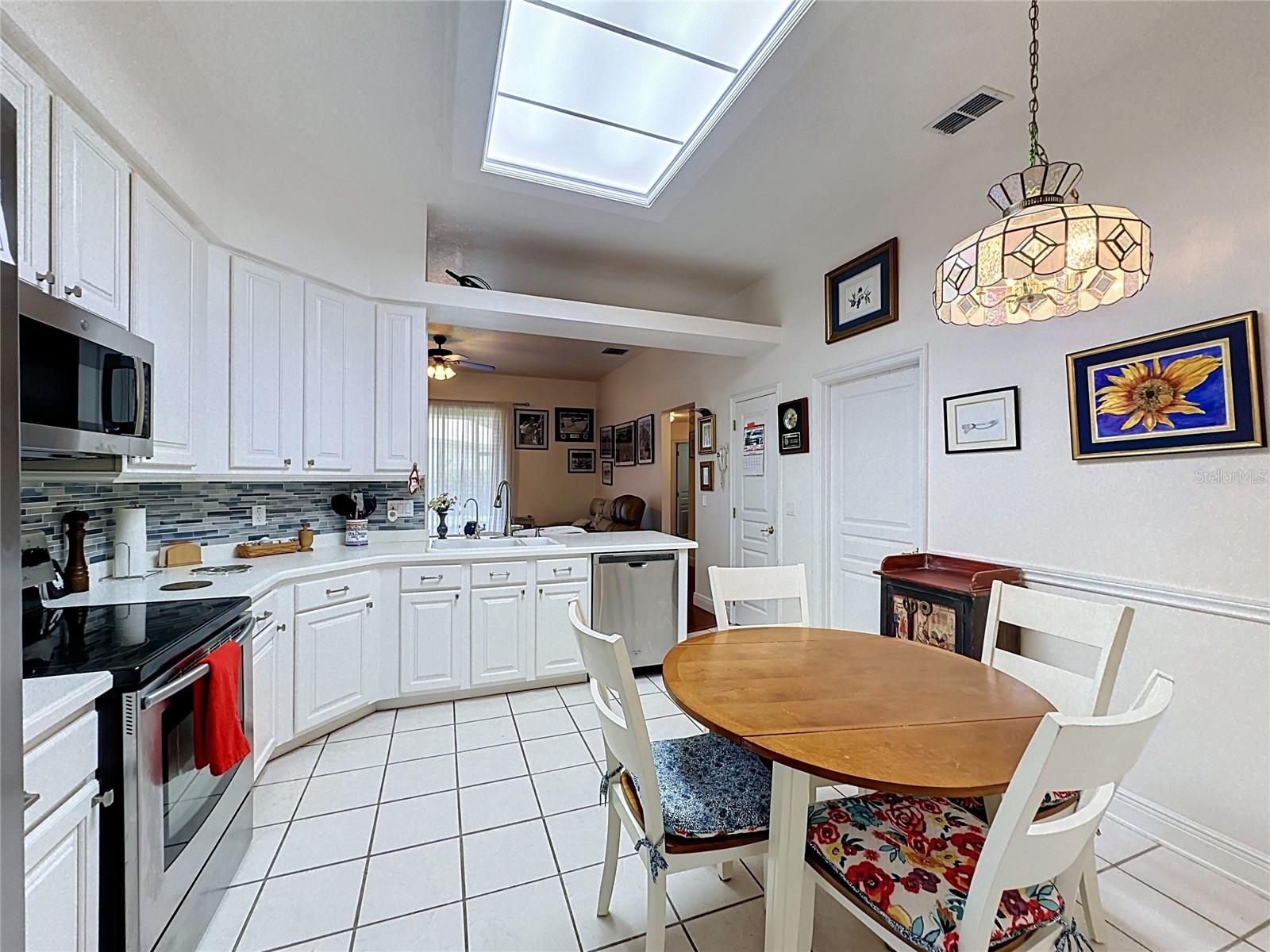 KINGS RIDGE - Residential