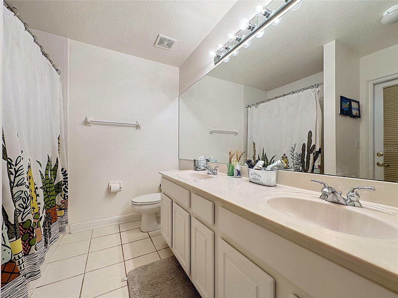 KINGS RIDGE - Residential