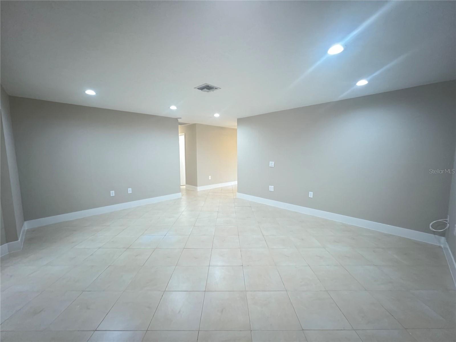 PORT CHARLOTTE SEC 018 - Residential Lease