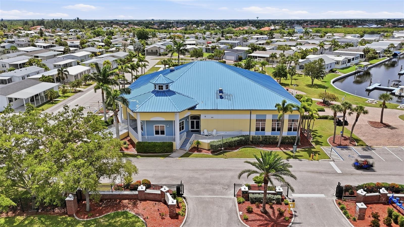 WINDMILL VILLAGE - Residential