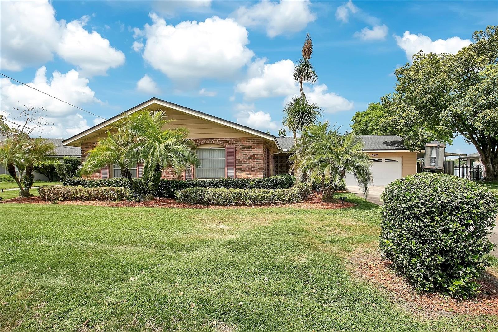 MEDALLION ESTATES - Residential