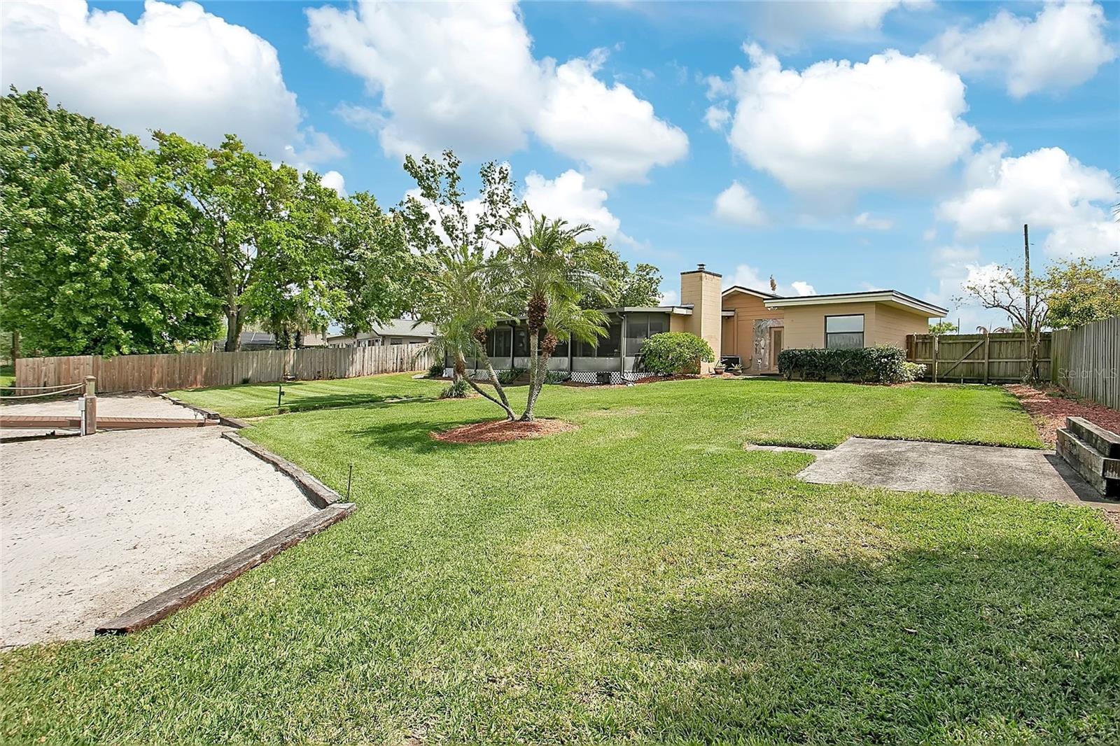 MEDALLION ESTATES - Residential