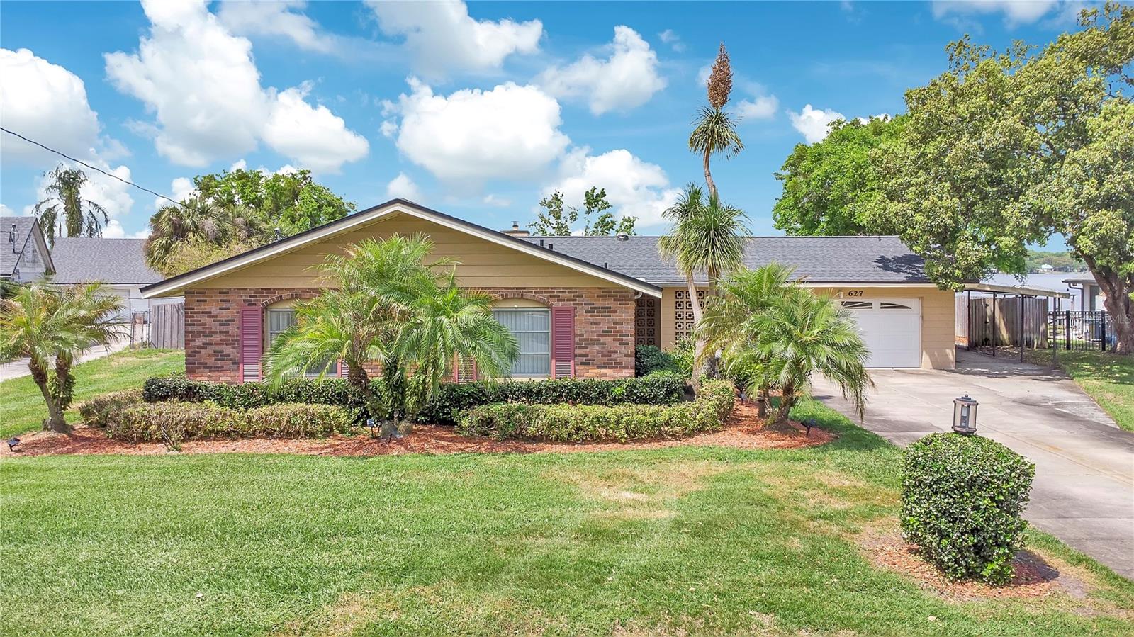 MEDALLION ESTATES - Residential