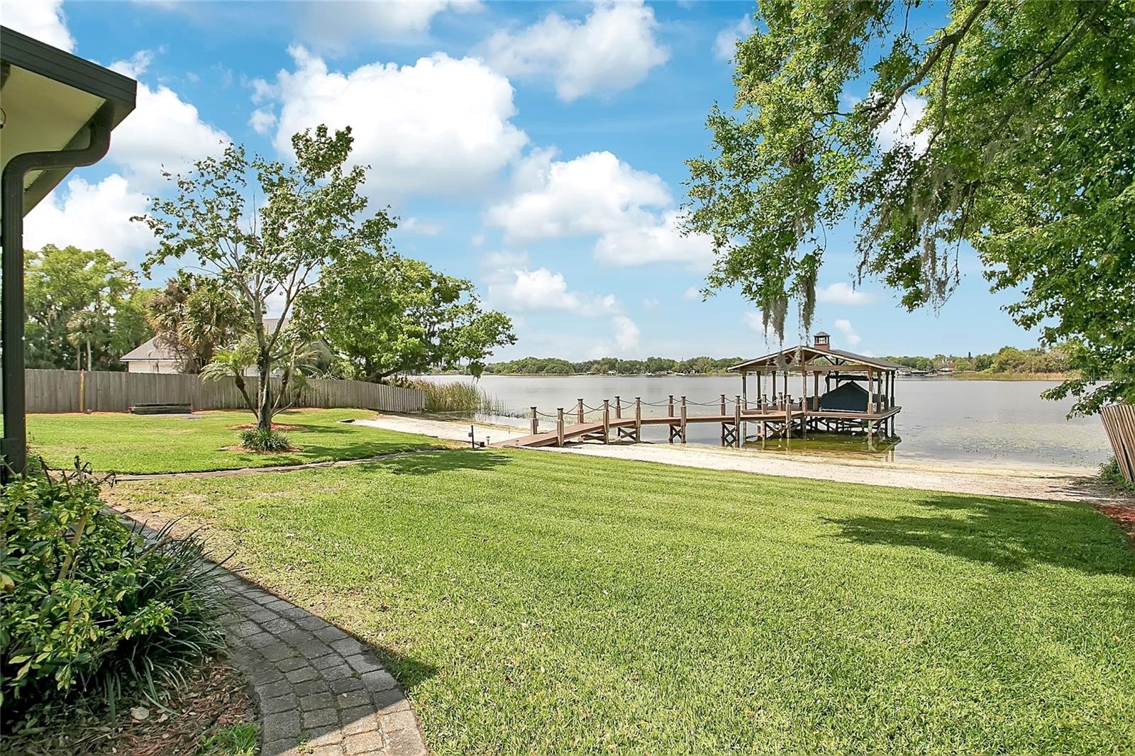 MEDALLION ESTATES - Residential