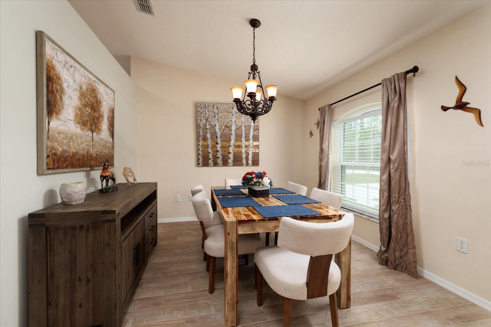 ROYAL HIGHLANDS - Residential