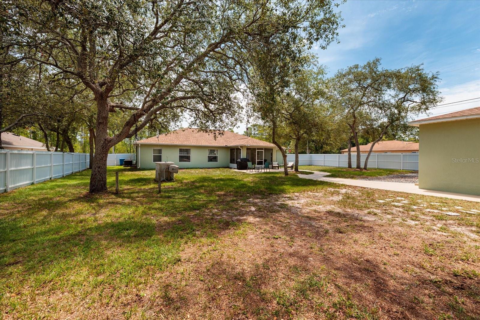 ROYAL HIGHLANDS - Residential