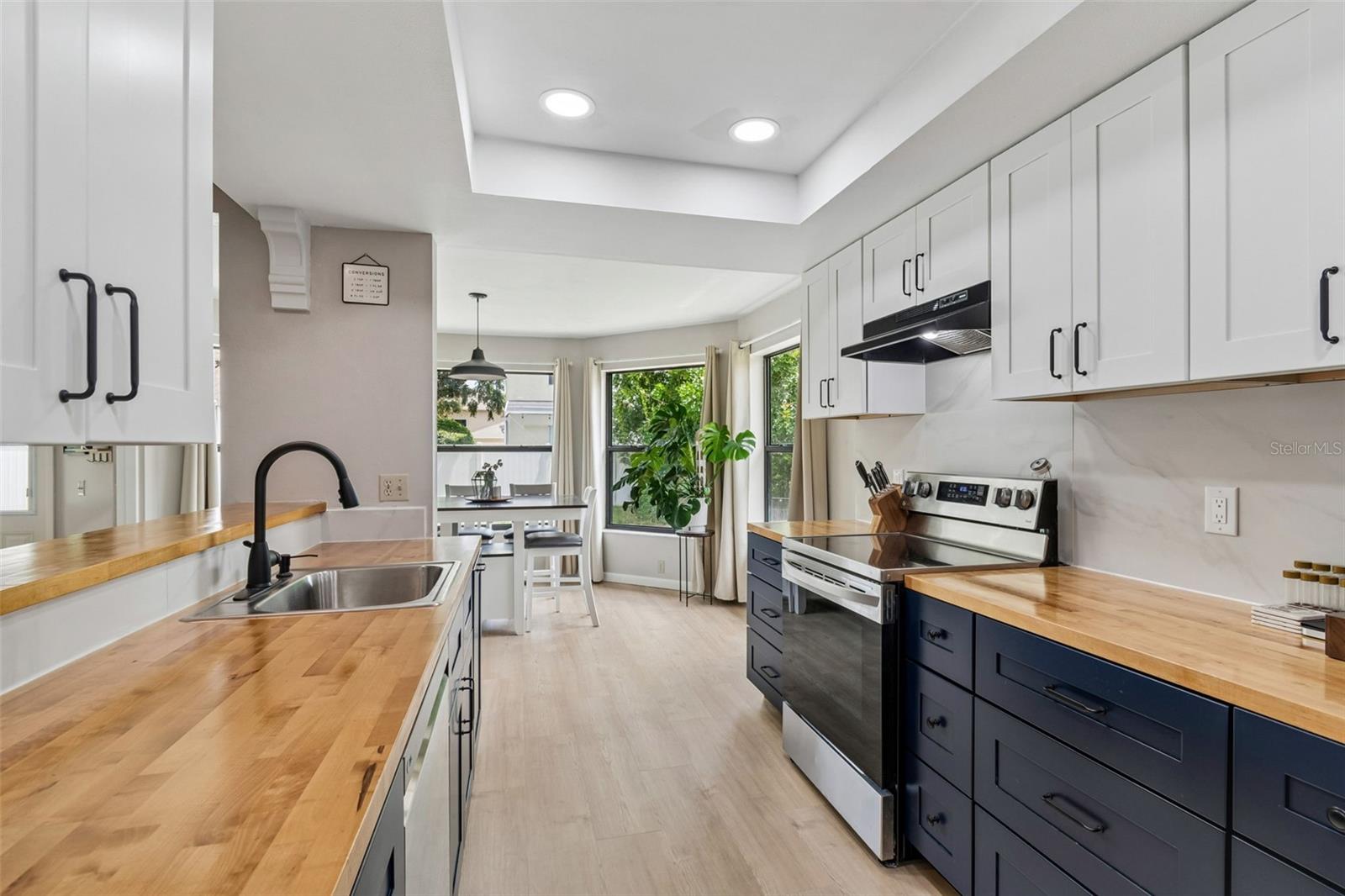 BRIDGEPORT ESTATES - Residential