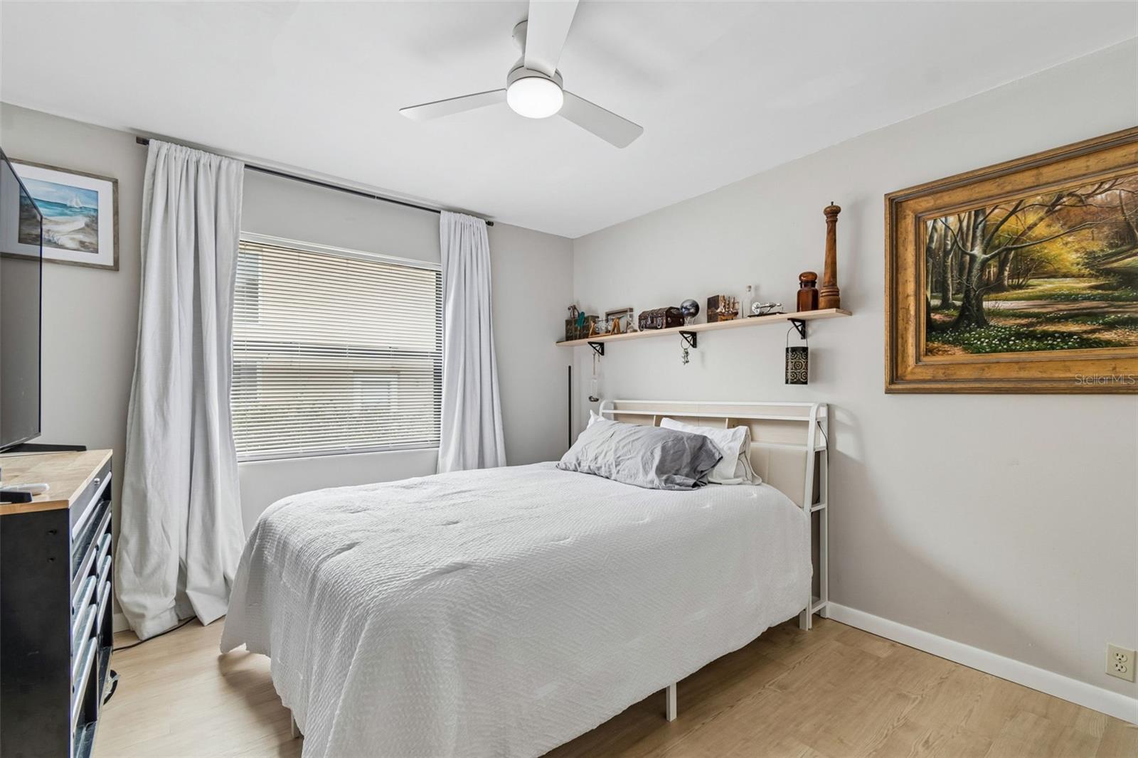 BRIDGEPORT ESTATES - Residential