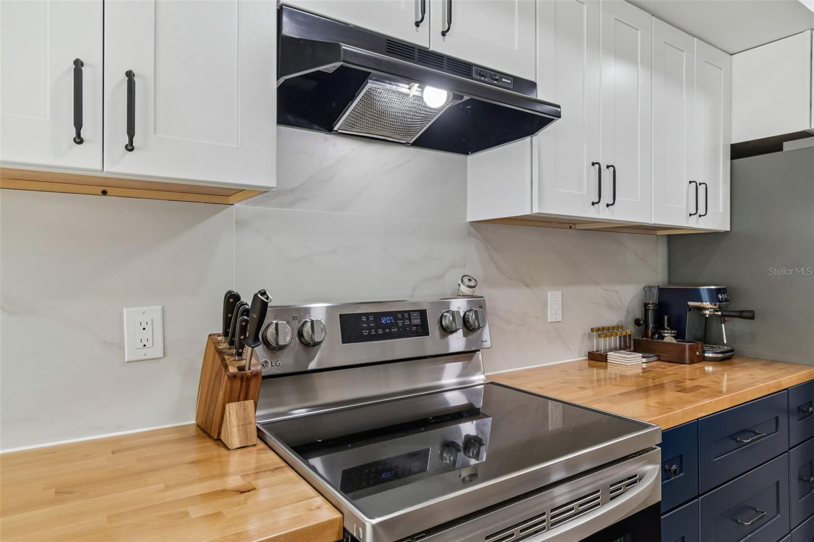 BRIDGEPORT ESTATES - Residential