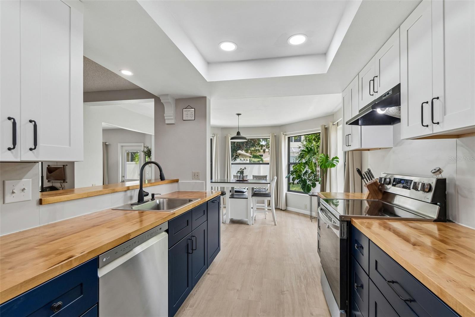 BRIDGEPORT ESTATES - Residential