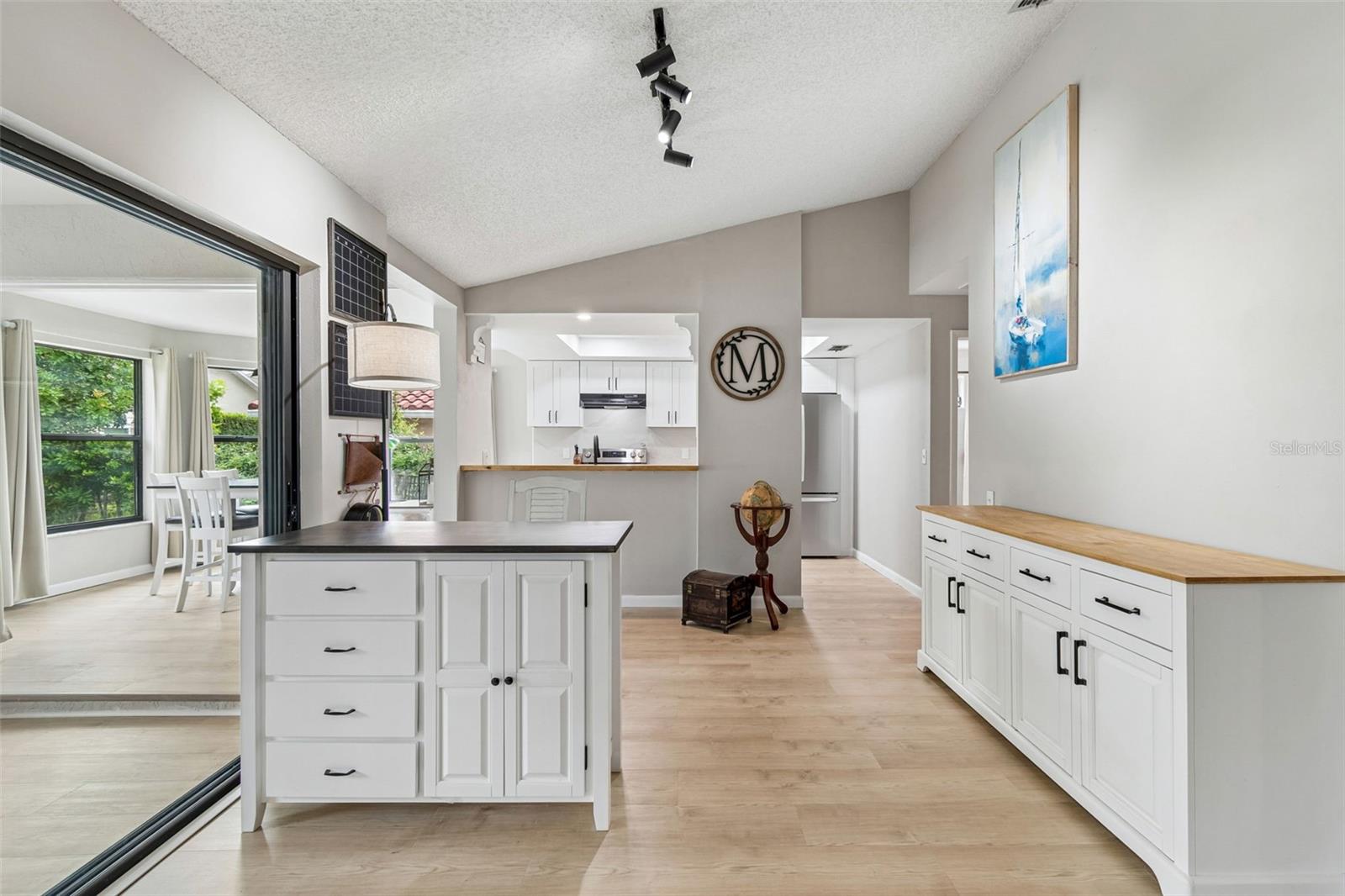 BRIDGEPORT ESTATES - Residential