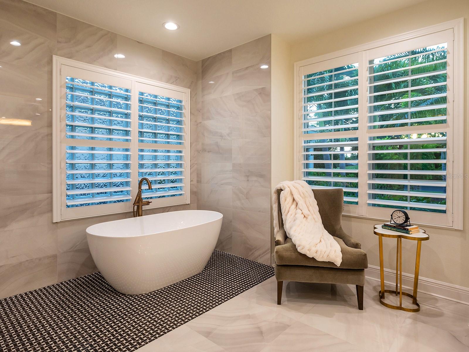 LAKEWOOD RANCH COUNTRY CLUB - Residential