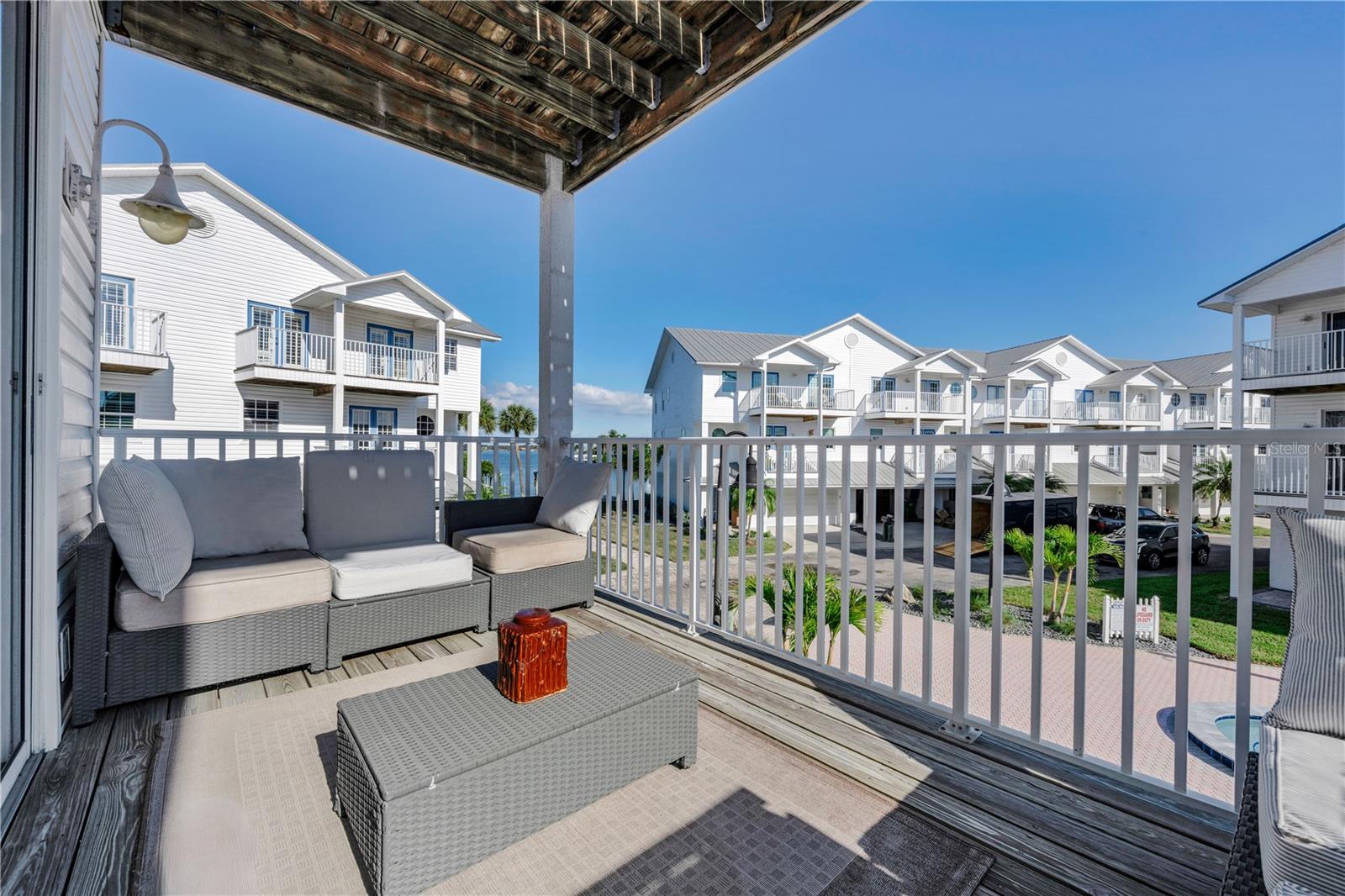 TIDES VILLAGE - YACHT - Residential