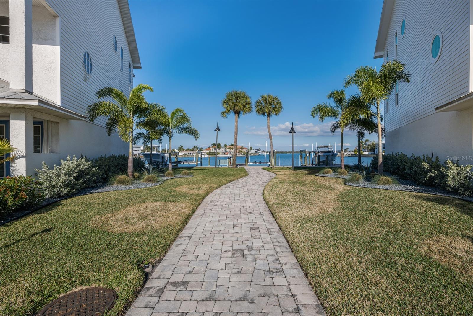 TIDES VILLAGE - YACHT - Residential
