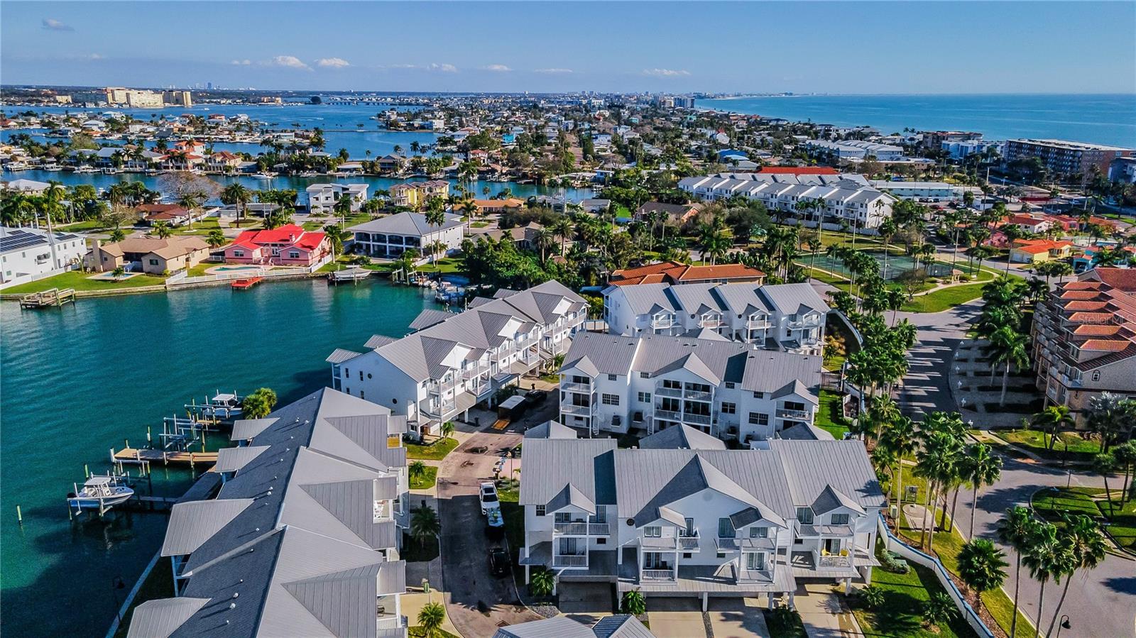 TIDES VILLAGE - YACHT - Residential