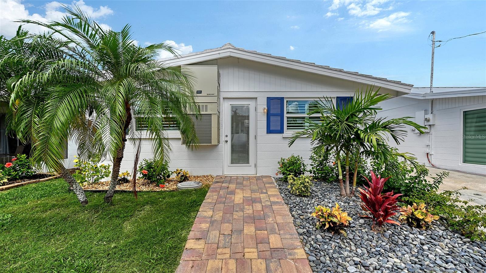 ALOHA KAI APTS - Residential