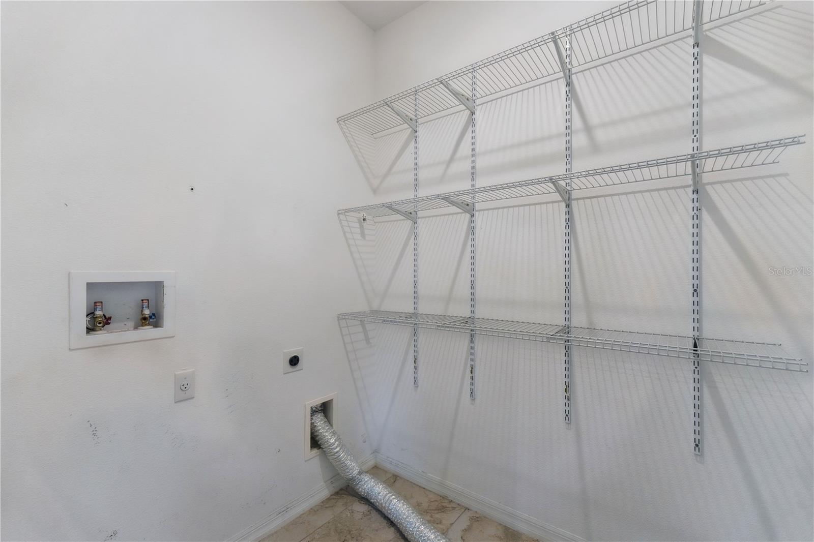COASTAL WOODS UN C - Residential Lease