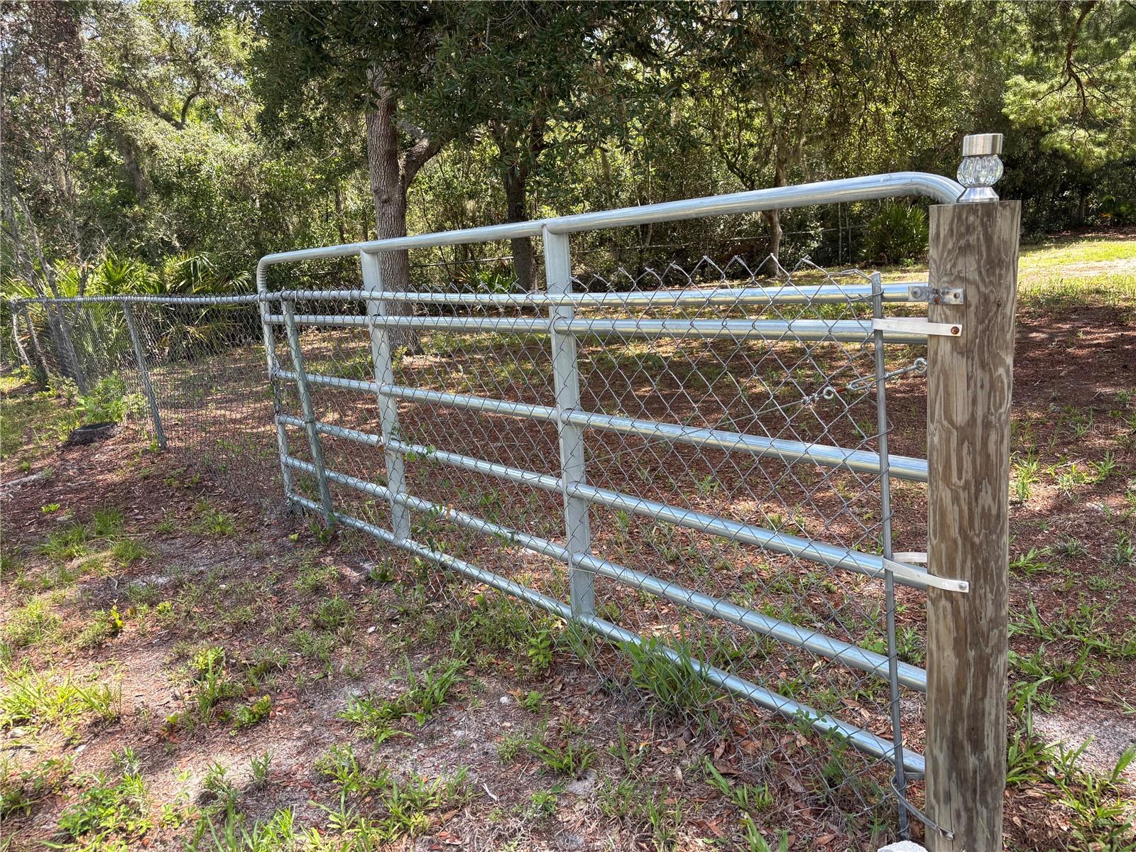 ACREAGE & UNREC - Residential