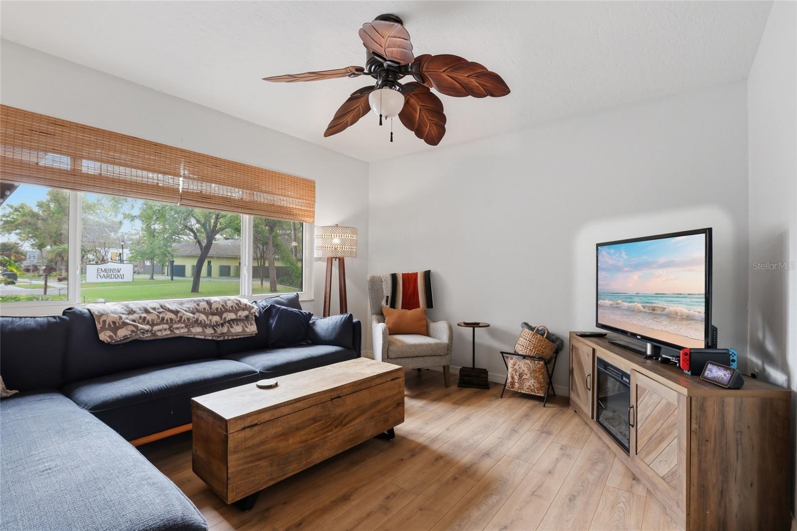 SARASOTA HIGHLANDS - Residential