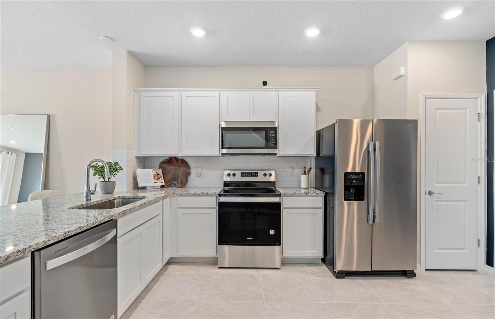 CYPRESS CAY - Residential