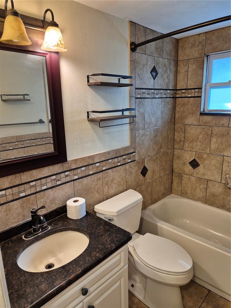 RICHEY LAKES - Residential Lease