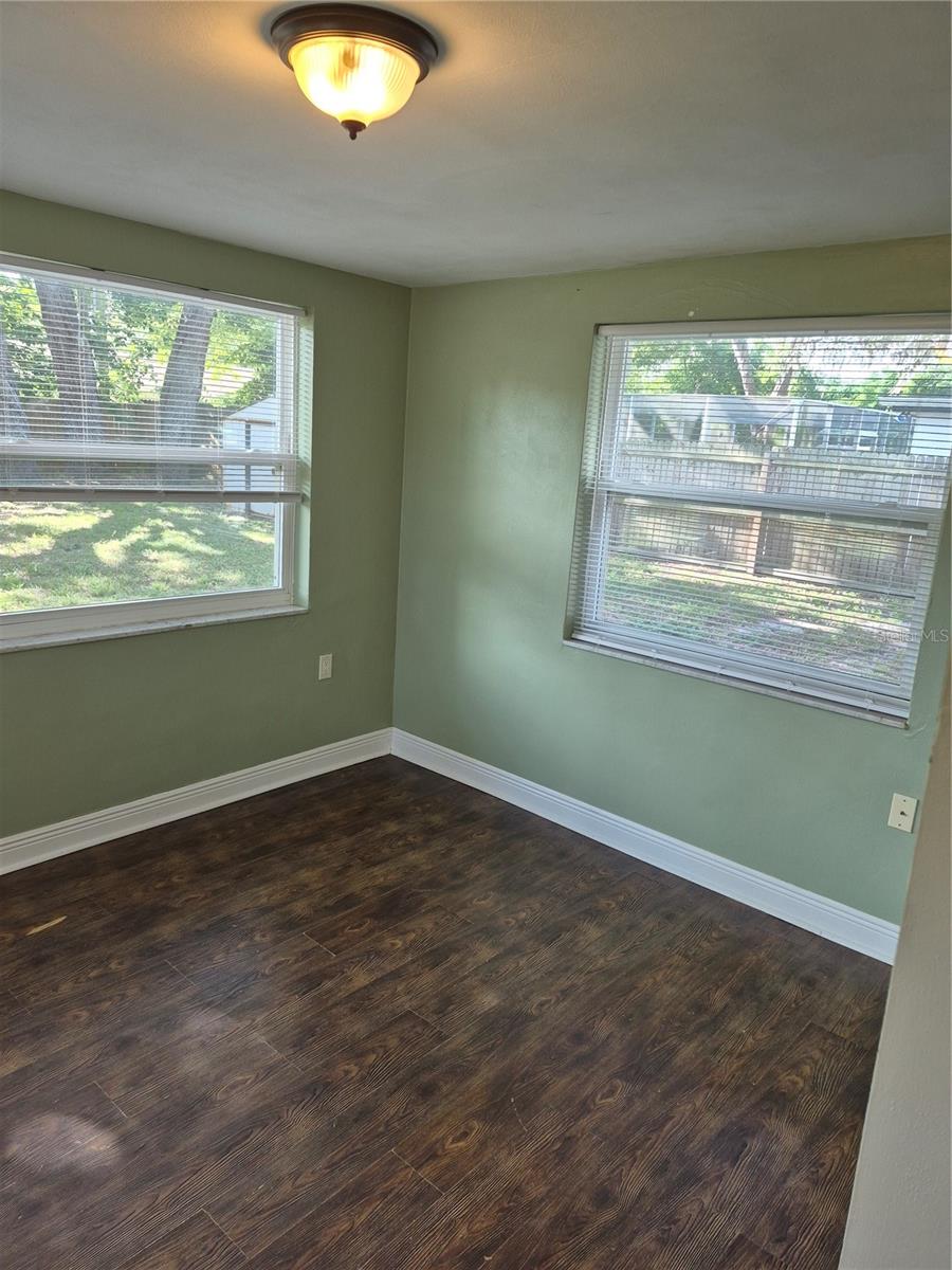 RICHEY LAKES - Residential Lease