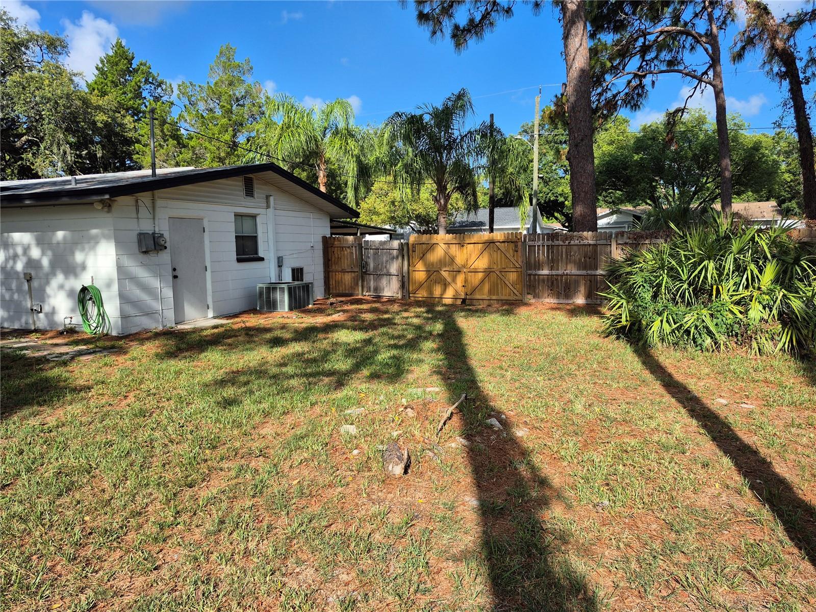 RICHEY LAKES - Residential Lease