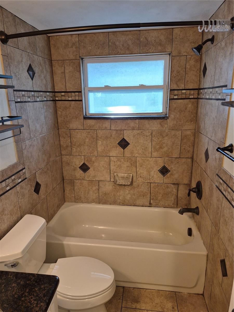 RICHEY LAKES - Residential Lease
