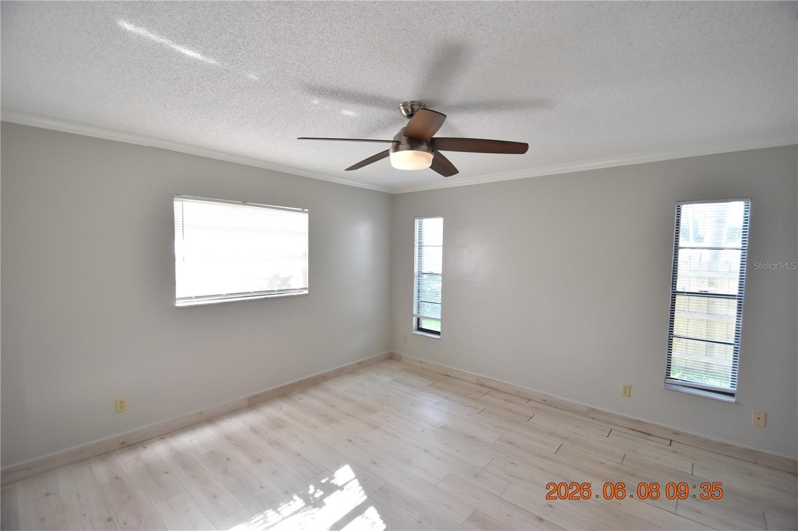 GOLDEN ACRES ESTATES - Residential Lease