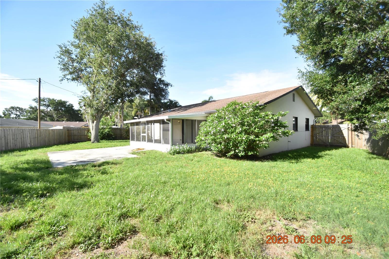 GOLDEN ACRES ESTATES - Residential Lease