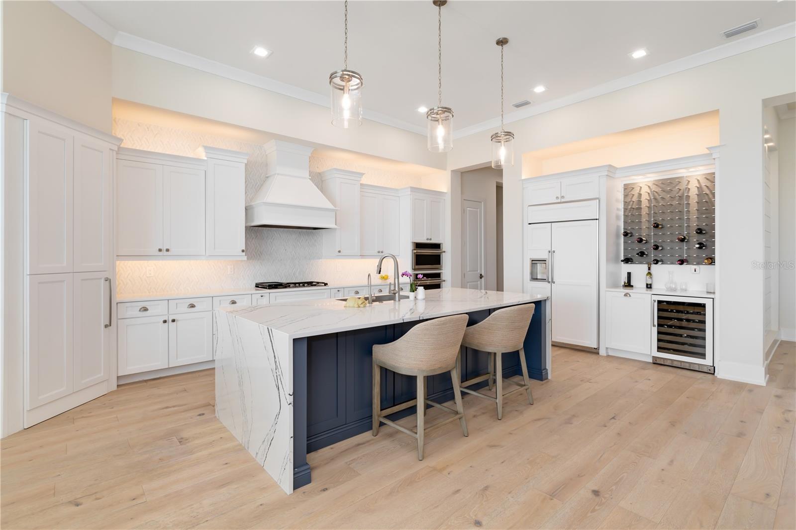 SANCTUARY COVE - Residential