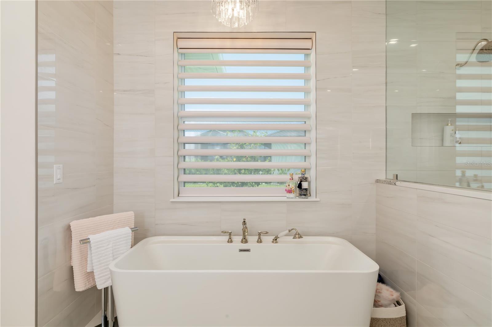 SANCTUARY COVE - Residential