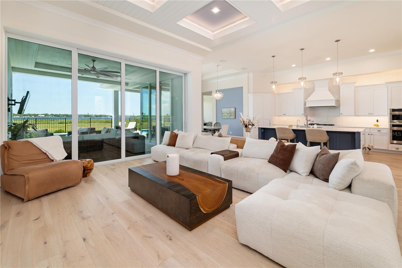 SANCTUARY COVE - Residential