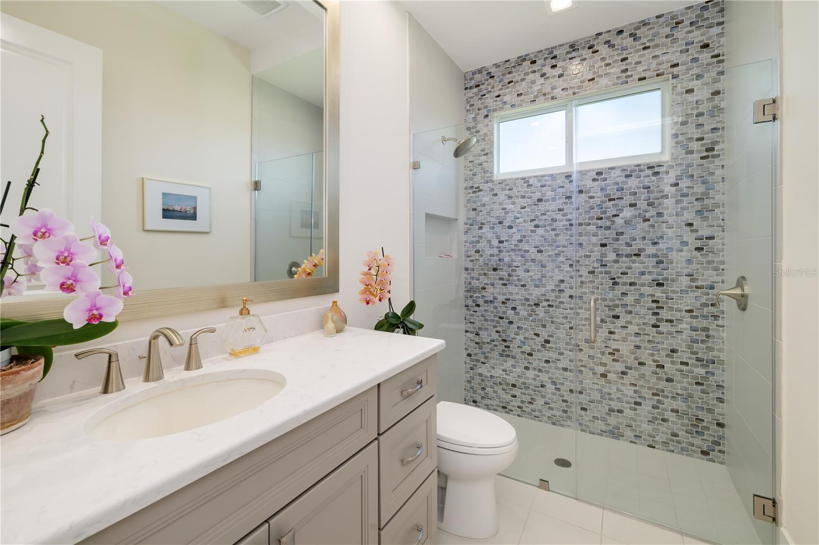 SANCTUARY COVE - Residential