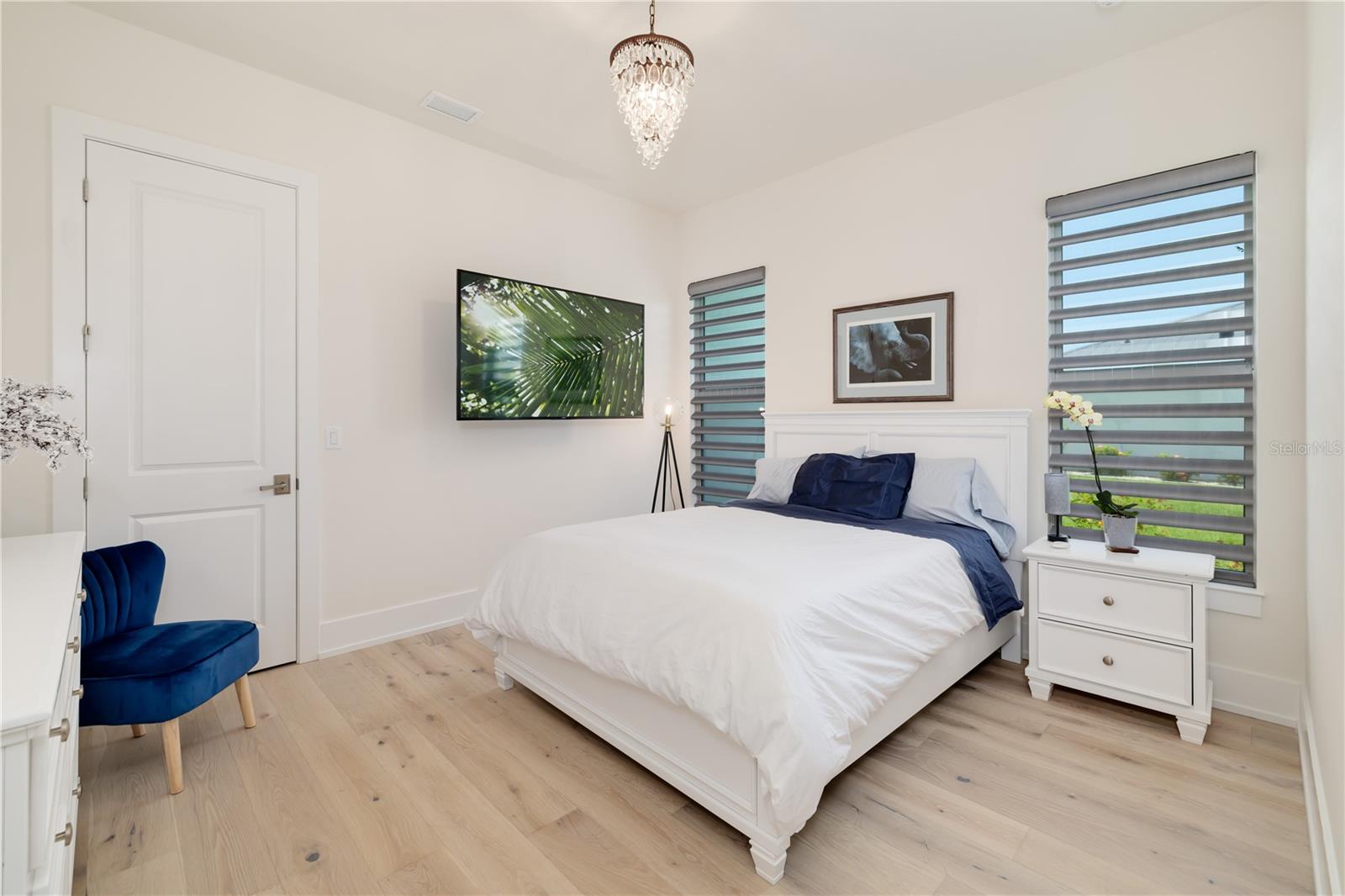 SANCTUARY COVE - Residential