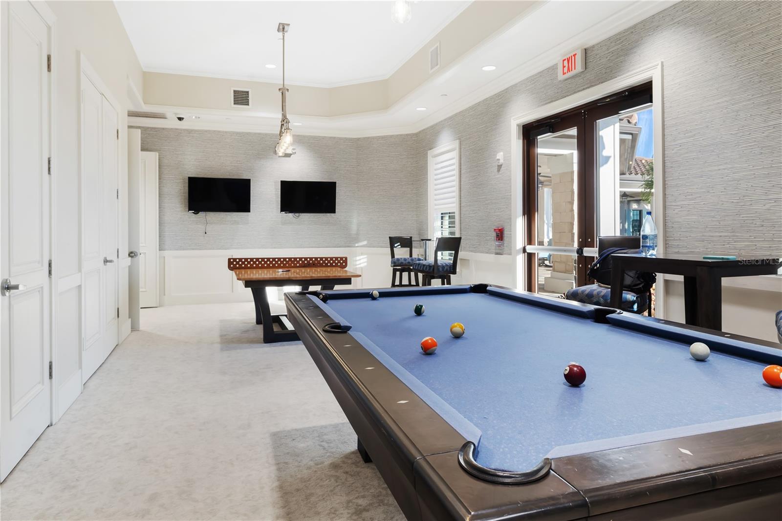 SANCTUARY COVE - Residential