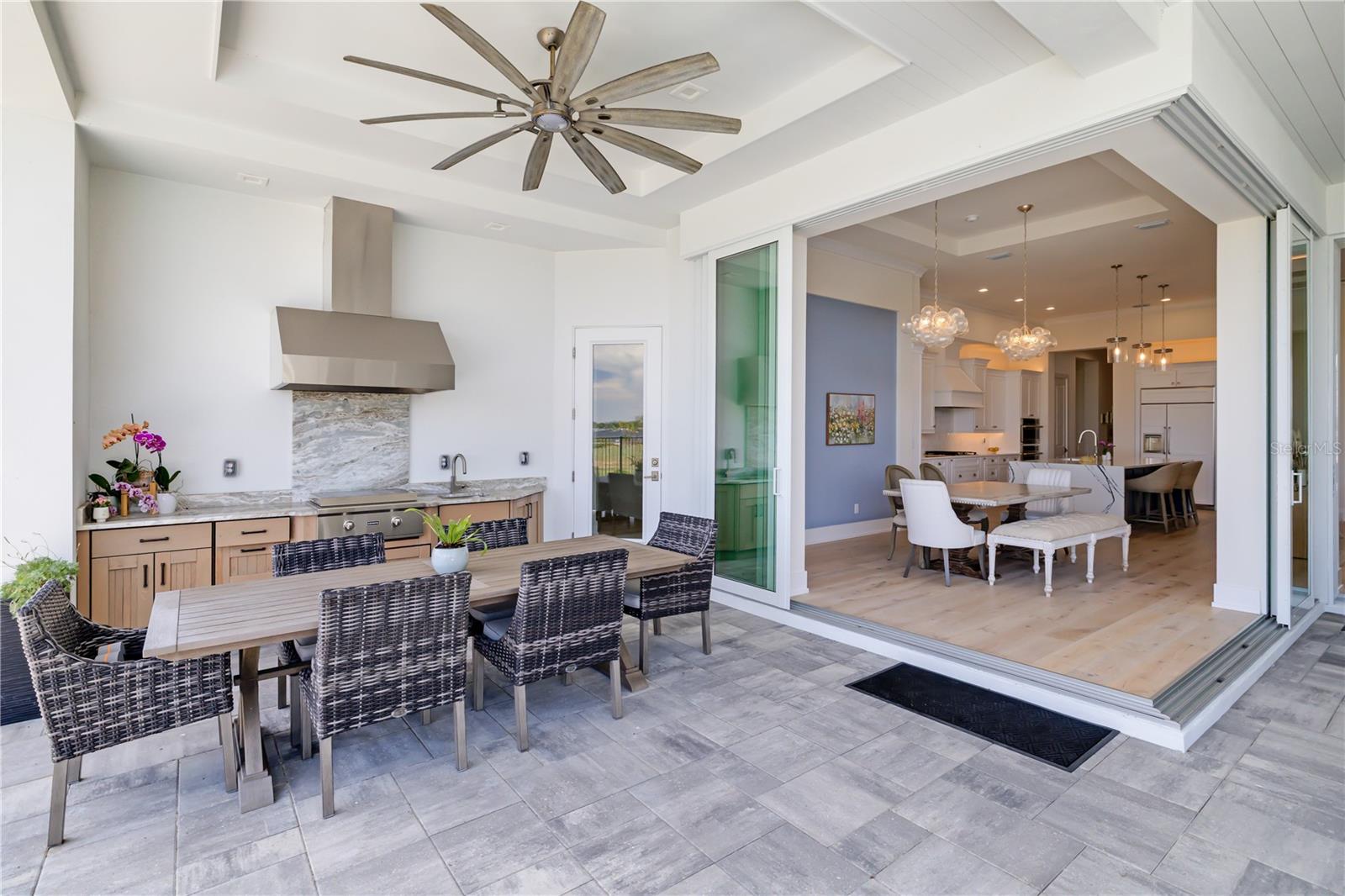 SANCTUARY COVE - Residential
