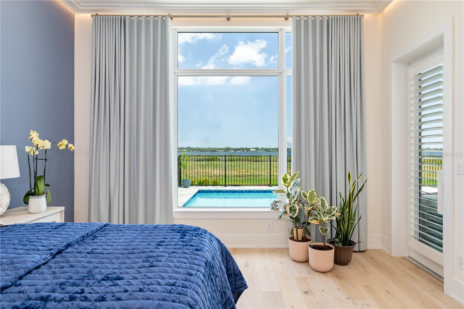 SANCTUARY COVE - Residential