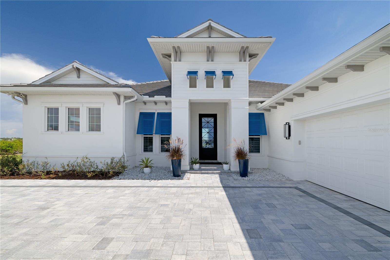 SANCTUARY COVE - Residential