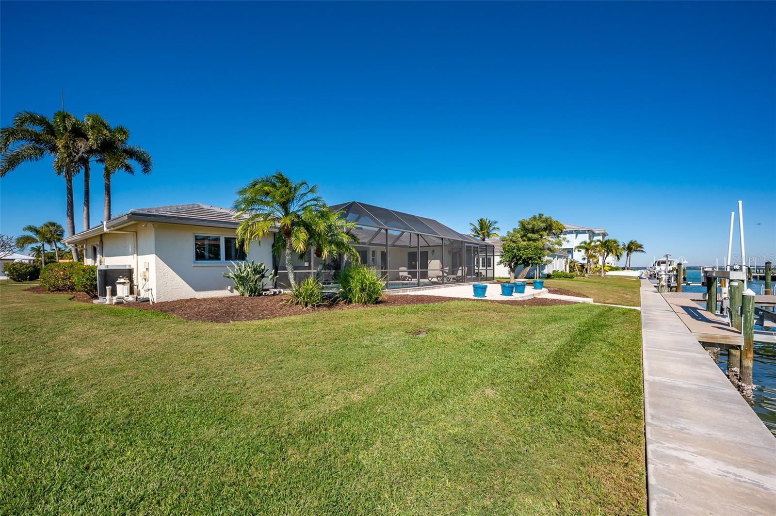 COUNTRY CLUB SHORES SEC 1 - Residential